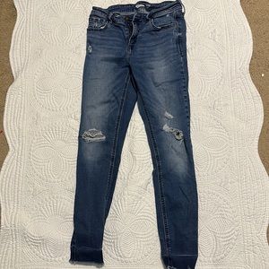 Size 2 rockstar super skinny ankle-length Old Navy jeans!